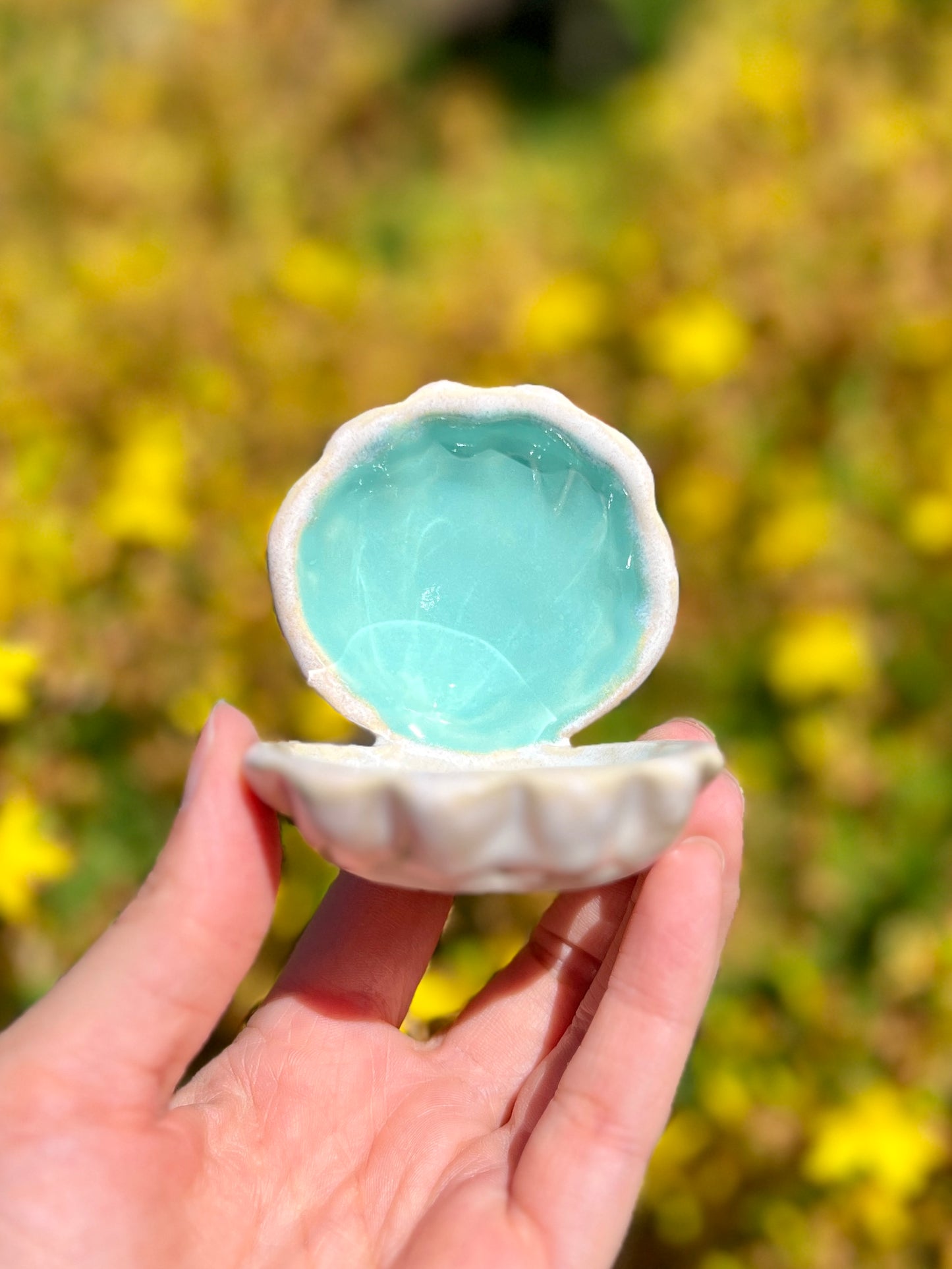 Shell Ring Holder With Sea Glass (Blue inside)