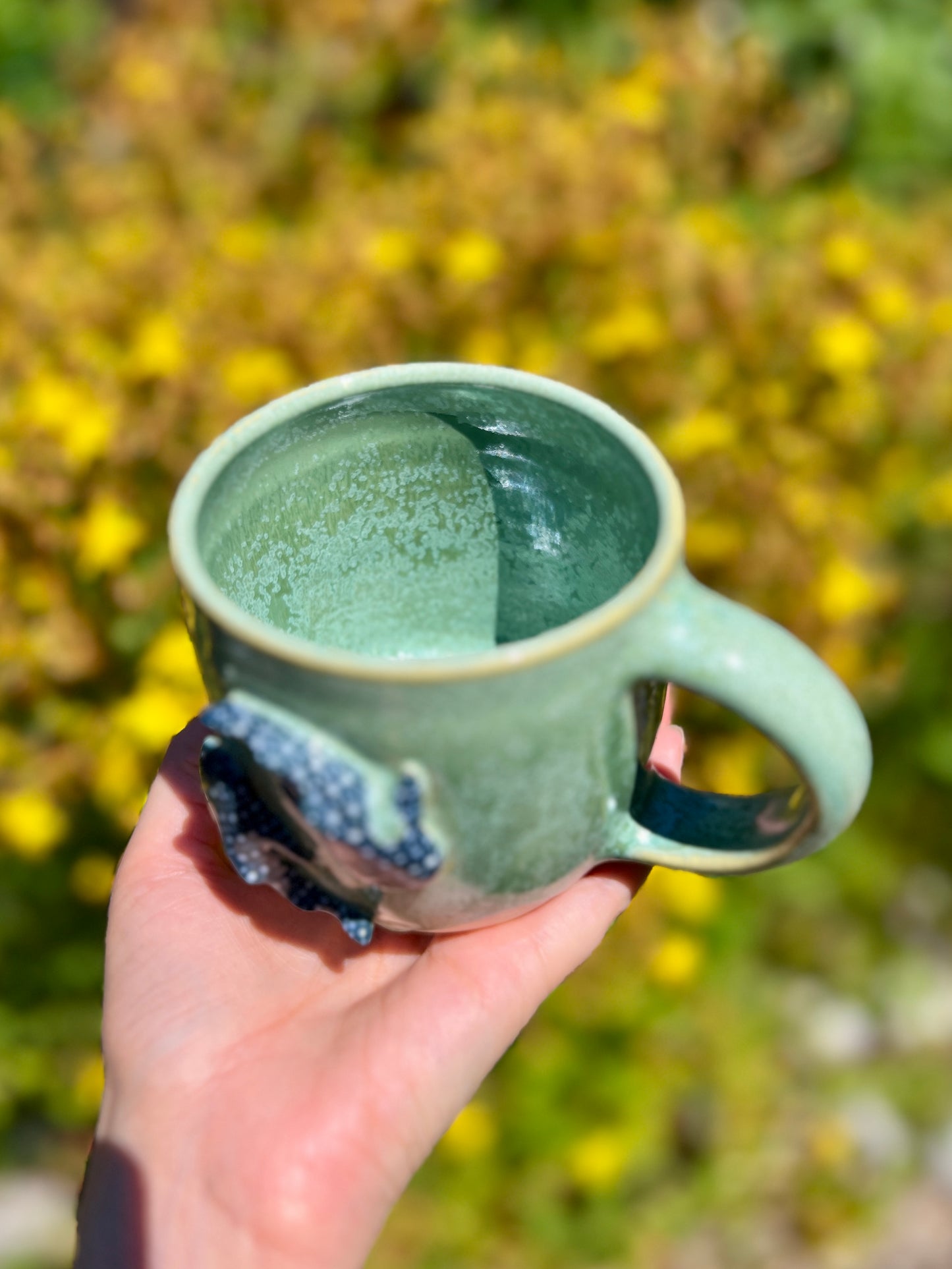 Yin Yang Whale Shark Mug - Jade (L1 Oopsie, 16oz)