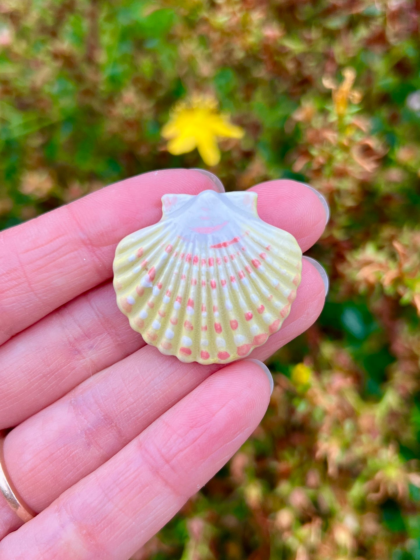 Yellow Shell Magnet