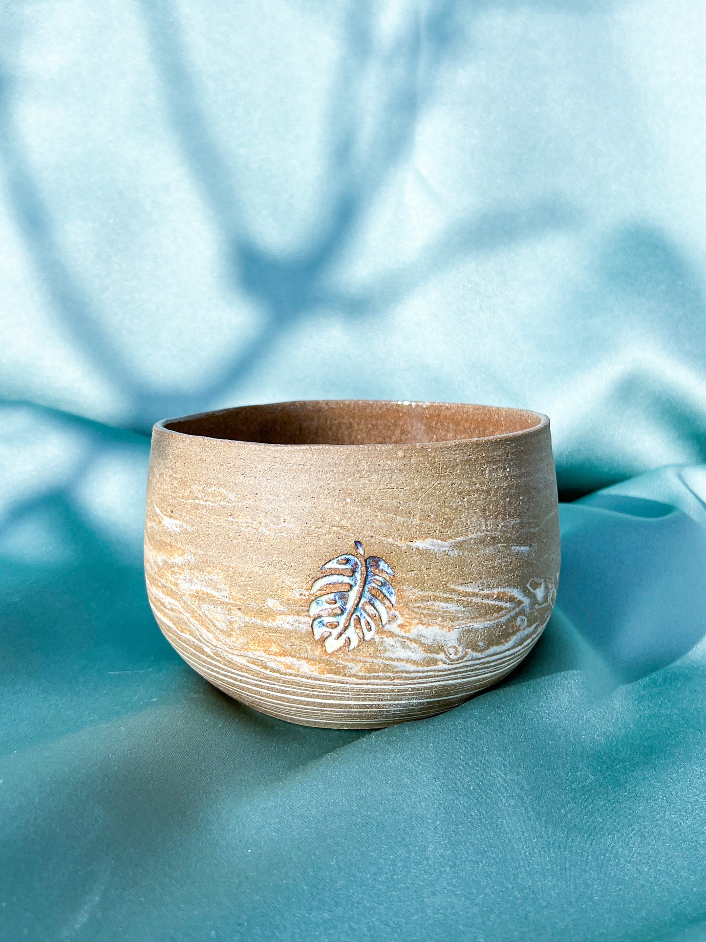 Monstera Planter With Drainage Flower