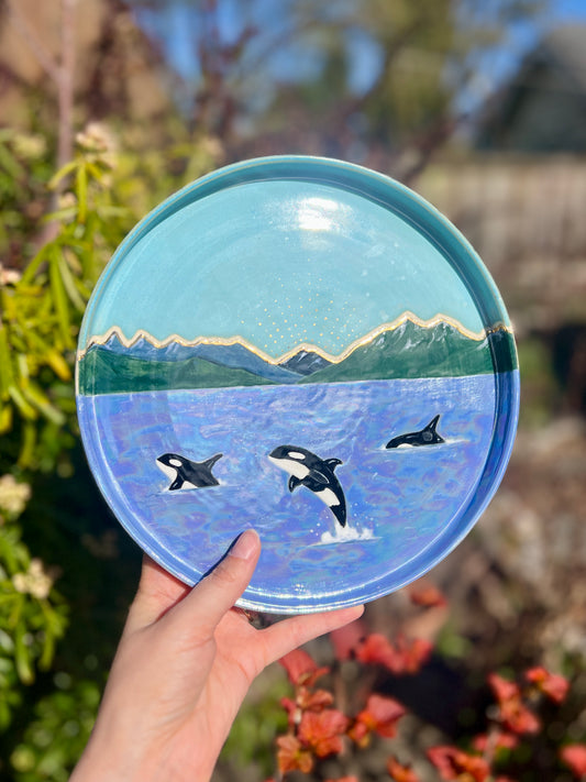 Mountain Orca Plate (9.5" D)