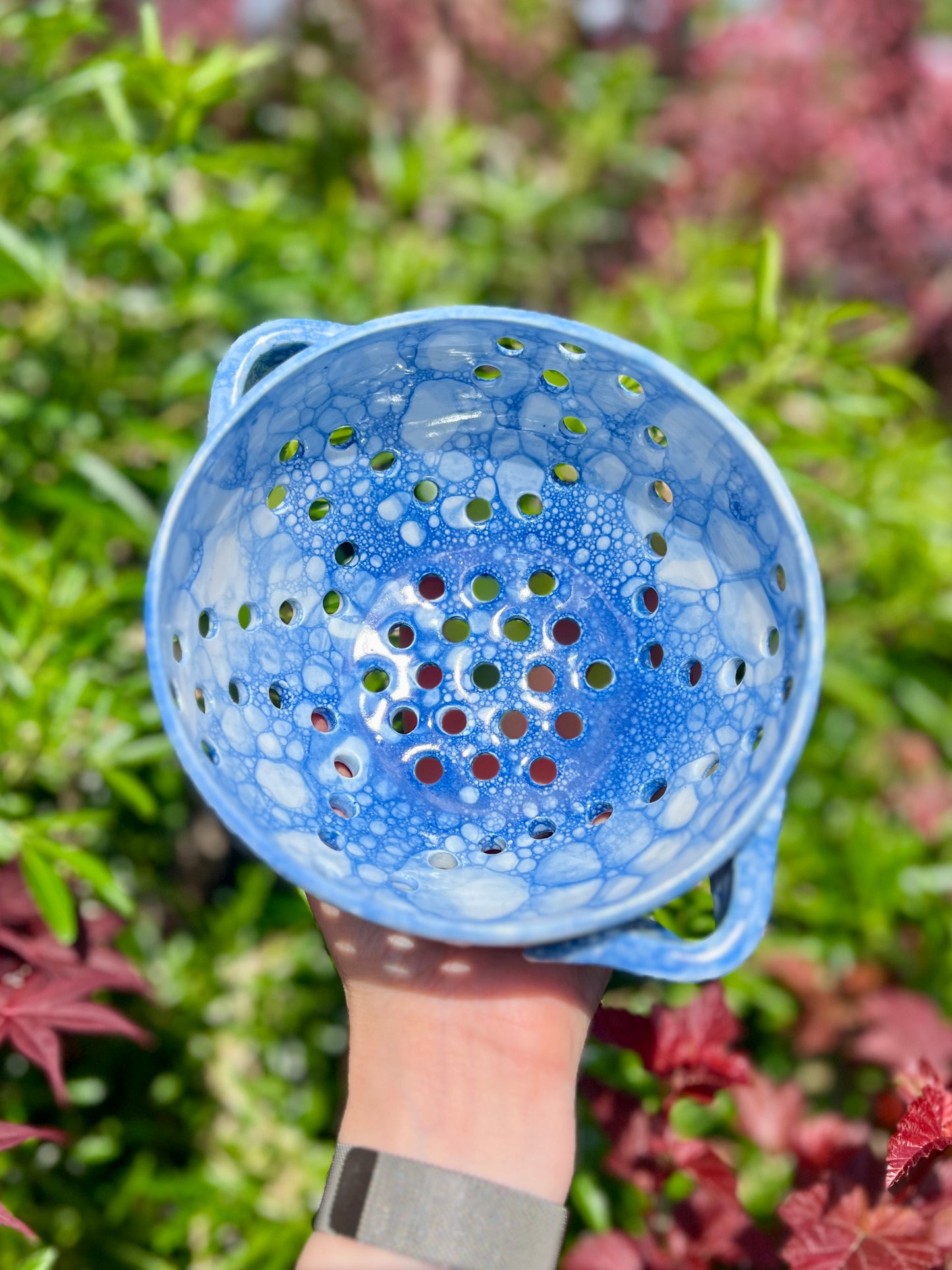 Wave Berry Strainer Bowl