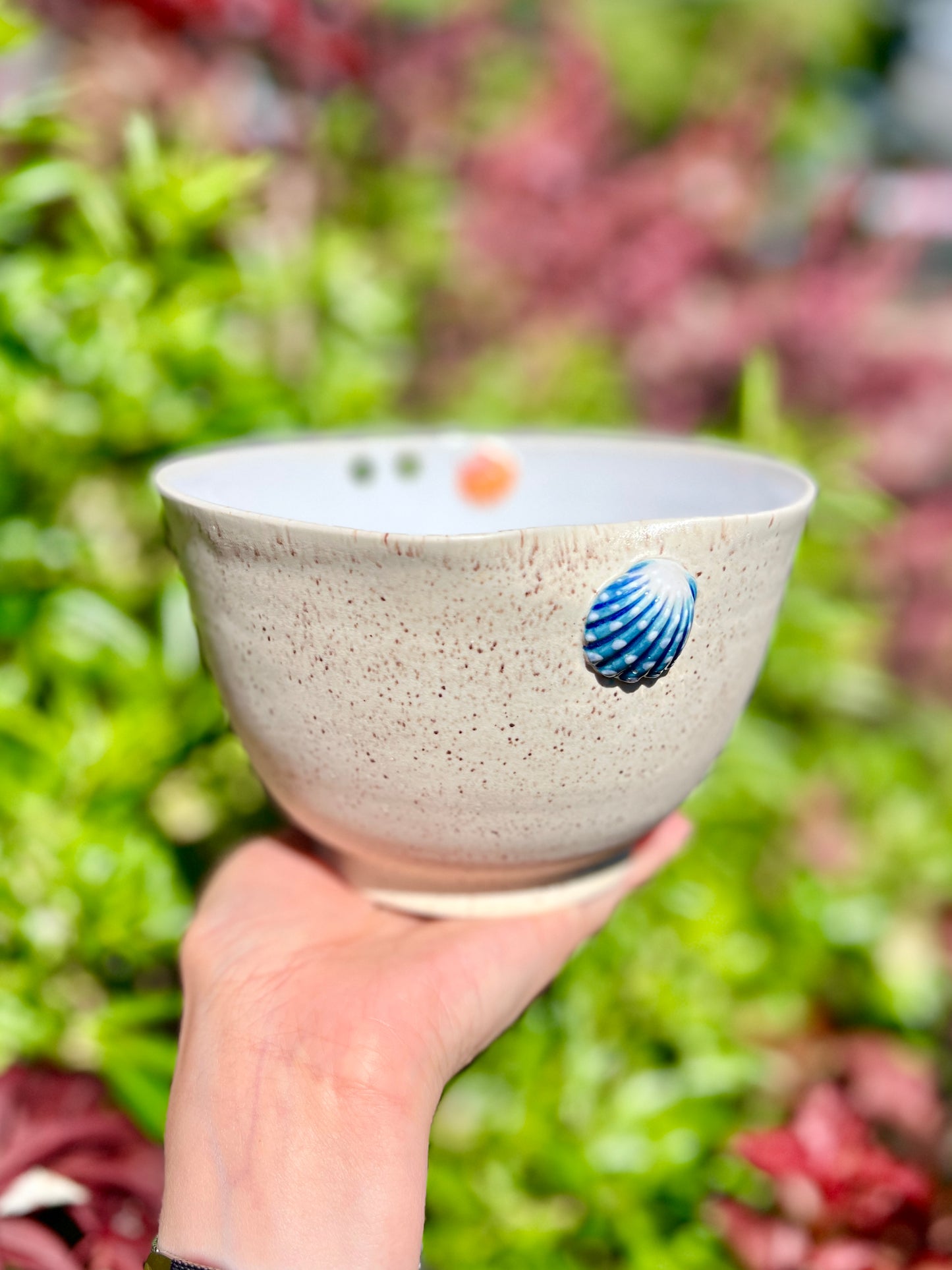 Sunrise Shell Ramen Bowl with Chopstick Holder