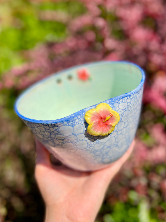 Hibiscus Ramen Bowl with Chopstick Holder