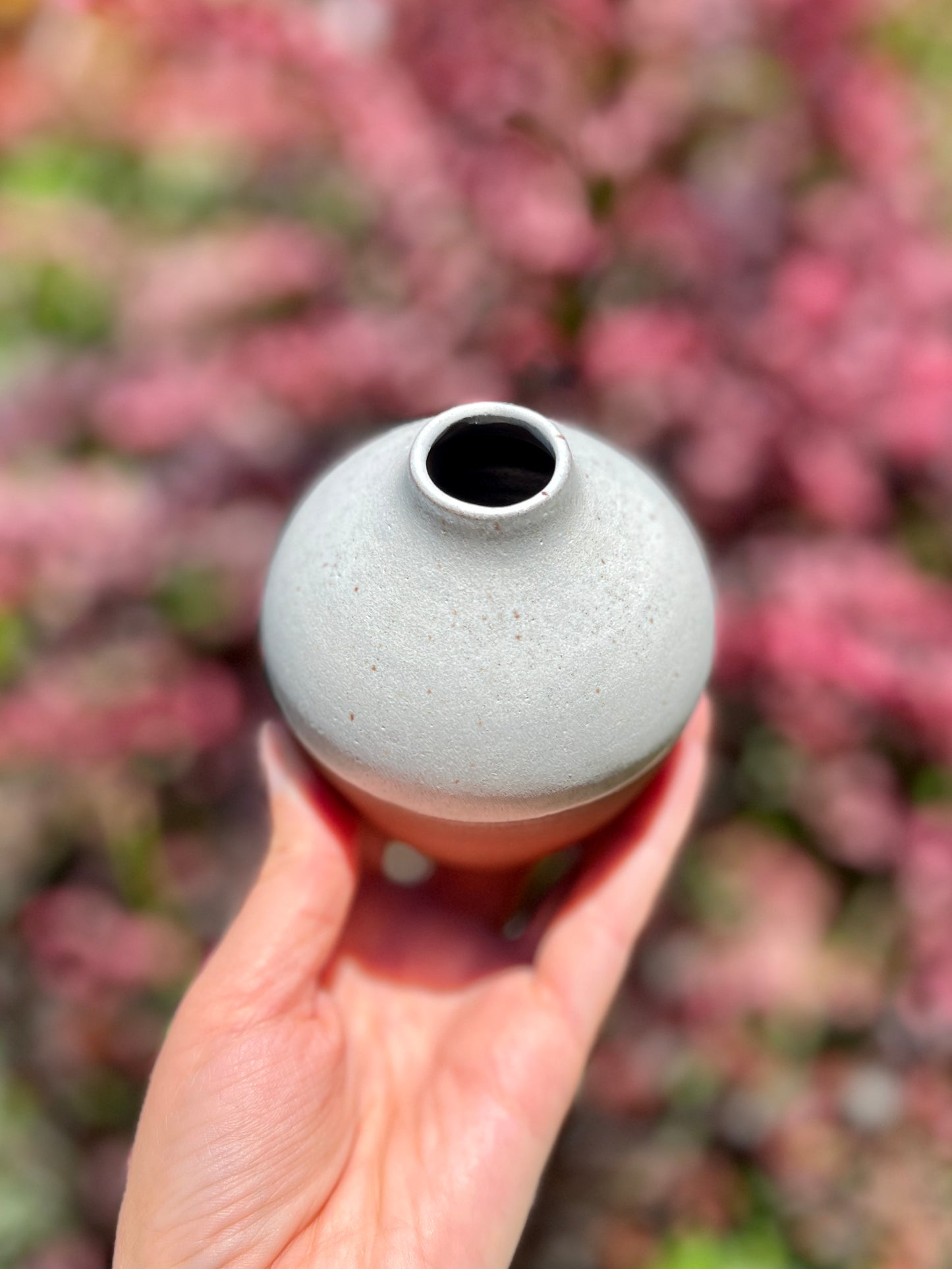 Wildflower Vase (2" H)