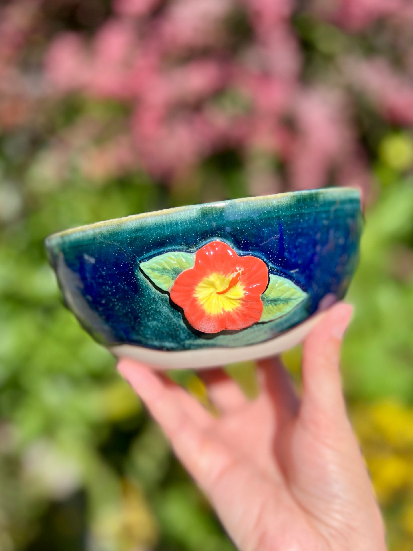Hibiscus Bowl (W 6")