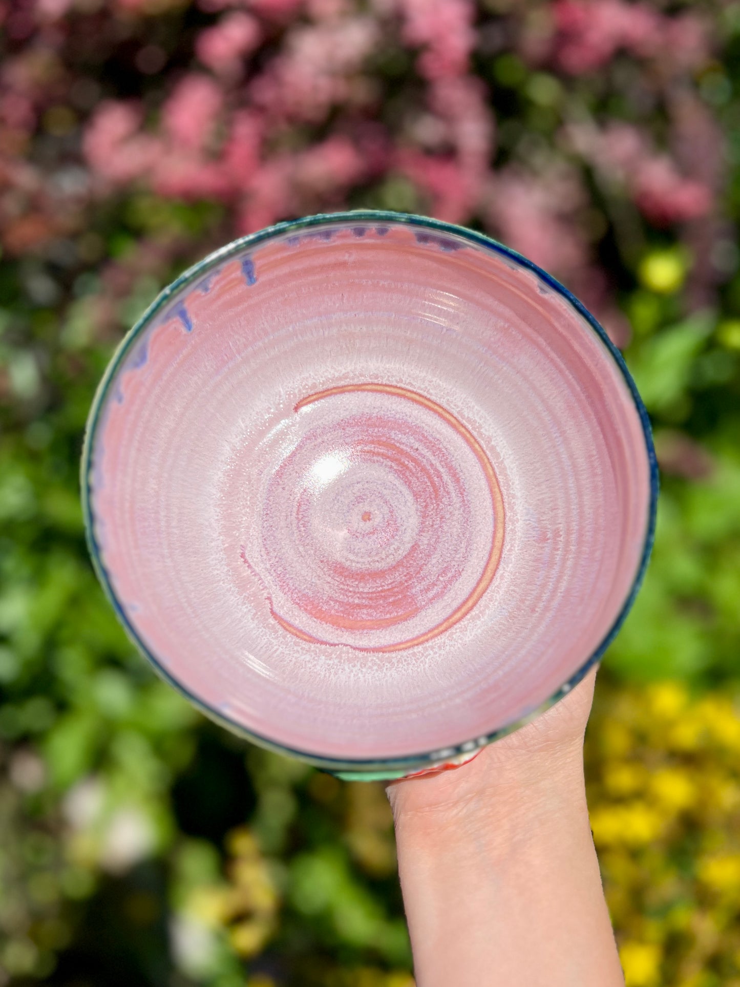 Hibiscus Bowl (W 6")