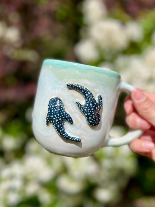 Double whale Shark mug - Seafoam (17oz)