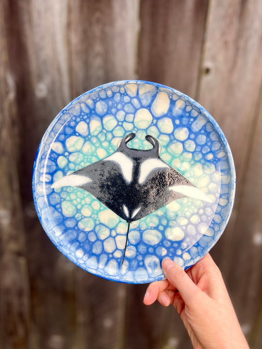 Manta Ray Plate (9" D)